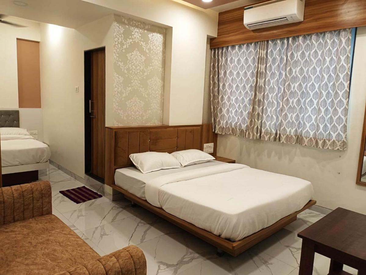 Sai Sagar Lodging & Boarding Ulhāsnagar 外观 照片