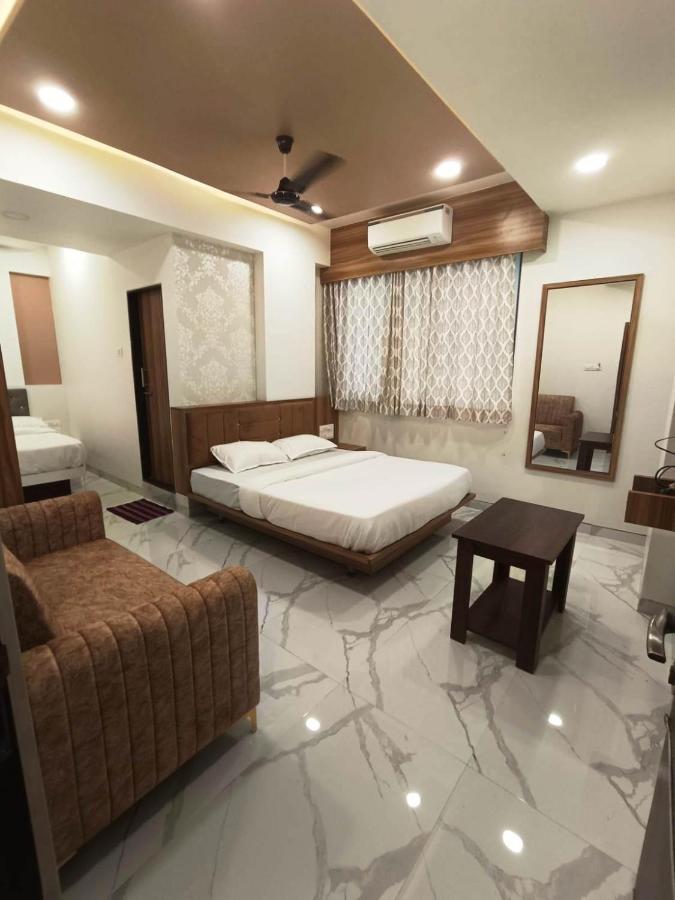 Sai Sagar Lodging & Boarding Ulhāsnagar 外观 照片